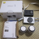 NIKON製　一眼レフカメラ[N1 J1-WZ-WH]
