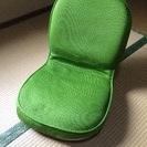 グリーンの座椅子