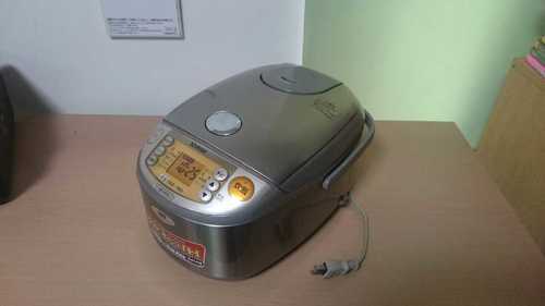 ZOJIRUSHI IH炊飯器 極め炊き NP-HD10 MADE IN JAPAN 日本製