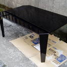 ニトリの黒いローテーブル