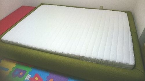 オシャレなダブルベッド「7000円」