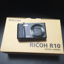 デジカメ RICOH R10 (箱あり)