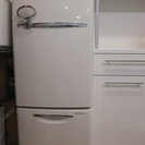 レトロなデザインのナショナル冷蔵庫
