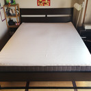 IKEA　ダブルベッドフレーム、マットレス付き！！
