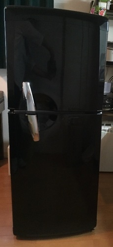 中古の冷蔵庫  136L 三菱電機製