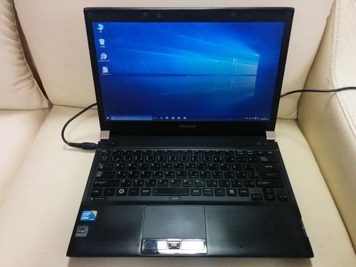 (お取引中)SSD \u0026 Core-i5搭載! 超高速Windows10ノートPC /Core-i5/4GB/128GB/無線LAN/Libre Office [東芝 Dynabook RX3]