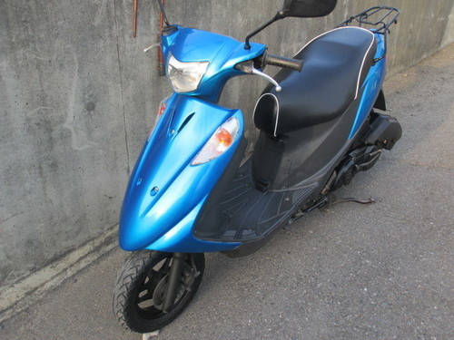スズキ　アドレスV125G　メタリックブルー　￥１２００００円（税抜）神奈川県湘南地区～