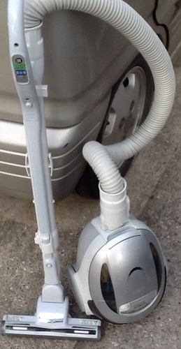 日立 紙パック掃除機