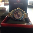 テクノスの腕時計