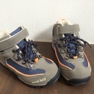 モンベル登山靴 未使用19センチ