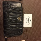 プラダ 長財布 中古