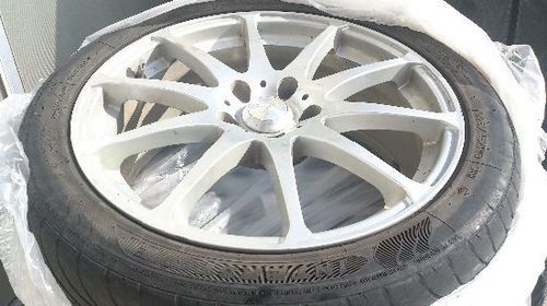 新着商品 4本セット 夏タイヤ付き 18インチ 即決終了 クラウン