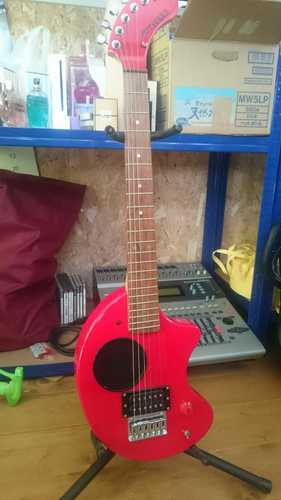 美品 Fernandes ZO-3 レッド 赤 ソフトケース付
