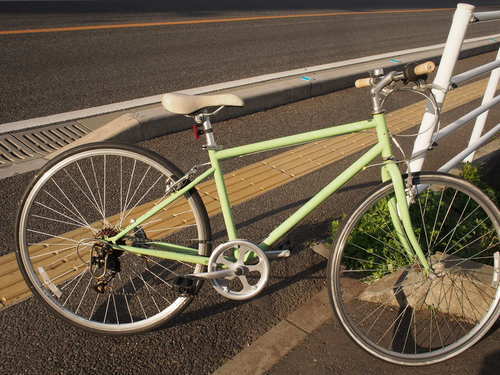 お買い上げ有難うございましたクロスバイク　自転車　700　28ｃ　6速　グリーン