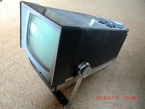 ビクター・ポータブル白黒テレビ