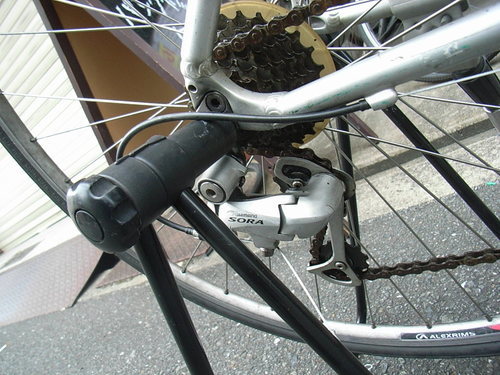 無料配達地域あり、スぺシャライズドのシラス、整備したクロスバイクを自転車出張修理店グッドサイクルが出品