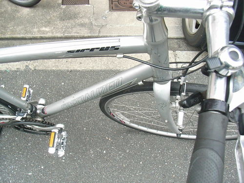 無料配達地域あり、スぺシャライズドのシラス、整備したクロスバイクを自転車出張修理店グッドサイクルが出品