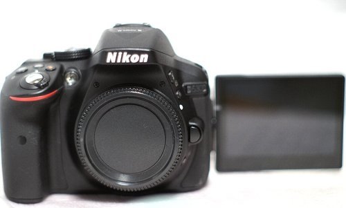 ♪ 2416万画素　Nikon ニコン　デジタル一眼レフカメラ D5300 使用極小 美品 WiFi GPS機能付き ♪