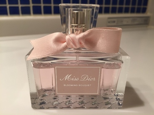 美品☆Dior香水 MissDior1番人気！ブルーミングブーケ50ml