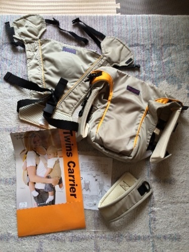 双子用抱っこ\u0026おんぶひも！美品！