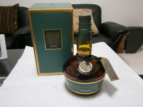 【値下げしました】古酒　ダンヒル　ジェントルマンズ　スコッチウイスキー　700ｍｌ未開封　箱あり　送料無料