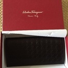 フェラガモ長財布メンズ 新品、赤字価格‼️