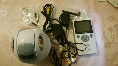 美品☆ベビーモニター    secuOn(セキュオン)可動式デジタルベビーモニターホワイト