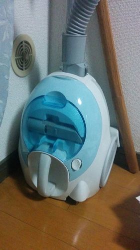 サンヨー製　紙パック掃除機