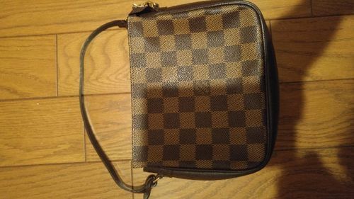 ヴィトンダミエ。トゥルメイクアップバックポーチ。最終値下げ。17000円。