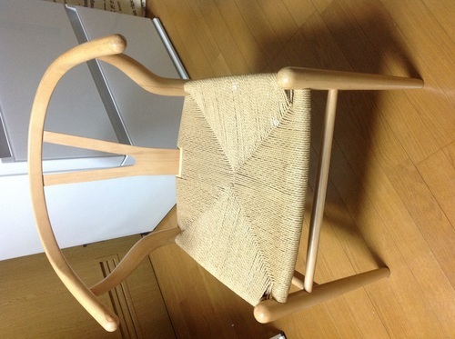 ワイチェアのジェネリック椅子を２脚  約5年使用
