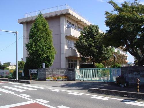 吉見小学校目の前です 熊谷市箕輪 旧大里 売地です 約100坪800万円 Ftc 東松山の土地販売 土地売買の不動産 住宅情報 無料掲載の掲示板 ジモティー