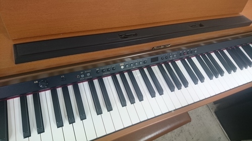 Roland　HP-103LC　2005年製　２５，０００円