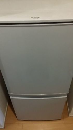 冷蔵庫　美品☆　シャープ　2013年製　2ドア　137L　本体10000円