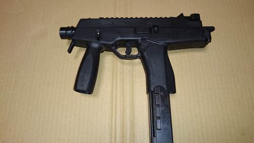 KSC MP-9 マシンピストル　ガスブローバック