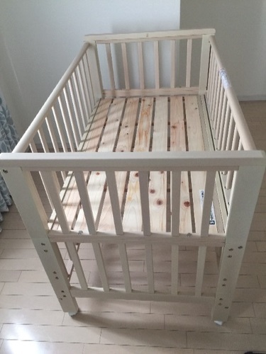 ほぼ新品】Familiar ベビーベッド