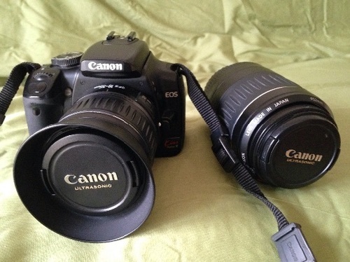 デジタル一眼レフカメラ Canon EOS Kiss Digital X、55-200mmズームレンズ、三脚セット