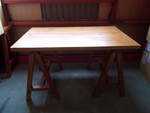 木製テーブル　脚付(２脚タイプ)　中古品