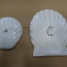 貰ってください[無料]陶器製の貝の形をした蓋です。沢山あります。