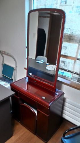 高級鏡台