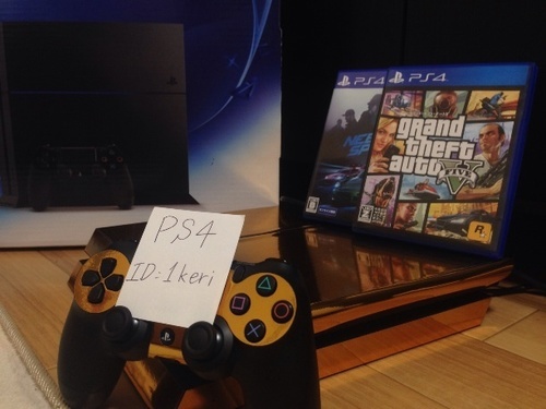 値下げ！ps4 ゴールド 美品 ソフトセットでお得！