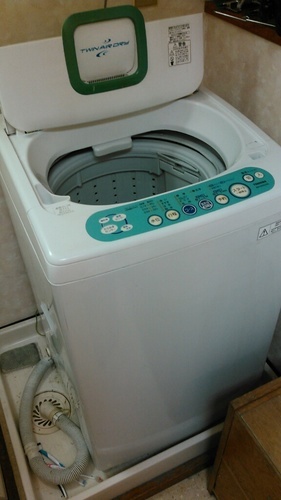 東芝全自動電気洗濯機　4,2㎏ 　2010年購入
