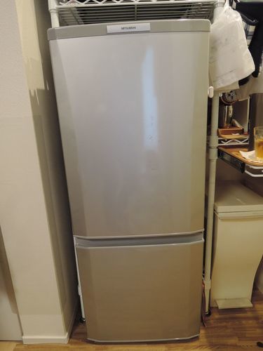 12年製 三菱 冷蔵庫 ☆ 146L 2ドア 冷凍冷蔵庫 MR-P15W-S 2012年製 MITSUBISHI