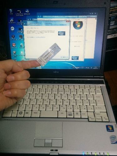 (完売御礼、平塚市)快調、富士通　Windows10 Core2ノート、2GB/120GB  13.3インチwide　officeパワポ付きで。　DVDマルチ搭載　良好オーバーホール済み