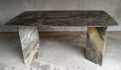 期間限定5月6日迄　値引きしました イタリア製 天然大理石ダイニングテーブル