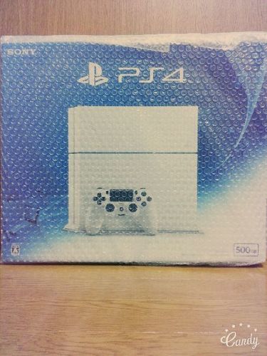 【新品・未開封】大人気 の PS4 が 34500円!!