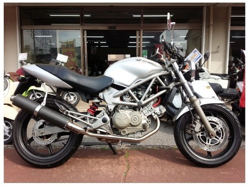 ご成約ありがとうございます。 NO.802 VTR250 水冷4サイクルV型ツインエンジン 2本出しカーボンマフラー ☆彡
