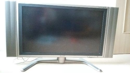 AQUOS32型(LC32GD4)　テレビ買い替えのため不要になりました。