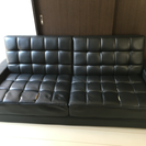 黒のソファーベッド