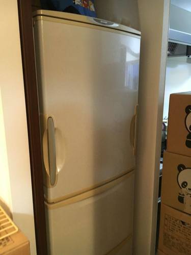 無料で差し上げます シャープ 冷蔵庫 Sj Wa35e H３ドア両開き ３４５ｌ2001年製 M 藤が丘のキッチン家電 冷蔵庫 の中古あげます 譲ります ジモティーで不用品の処分