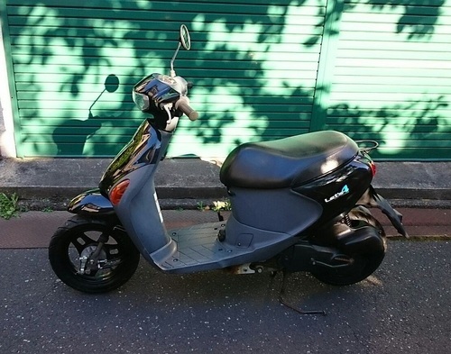 黒 adidas ZX 700 Black BY9264